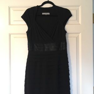 Anne Klein Sz 6 Black Cap Sleeve Dress